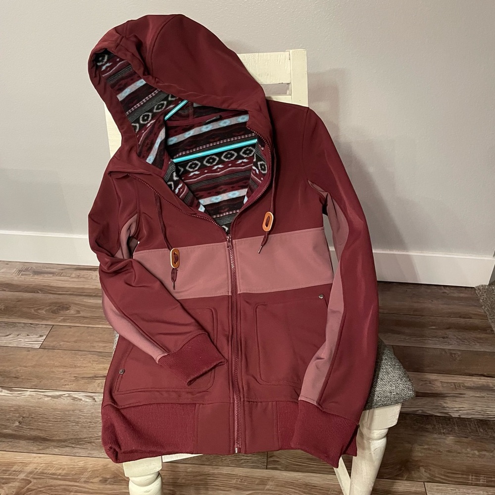 Zumiez Empyre womens color block burgundy jacket with boho SW print fleece liner
